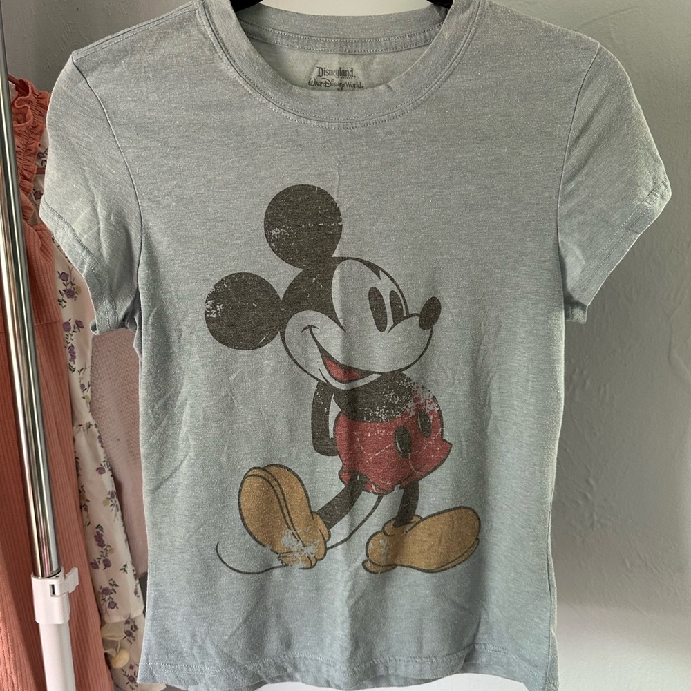 Disney shirt